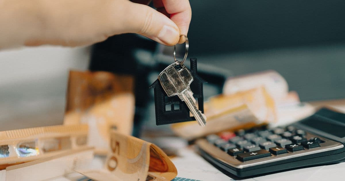 Paying the Deposit and First Month's Rent in Sweden Before You Have a Personnummer