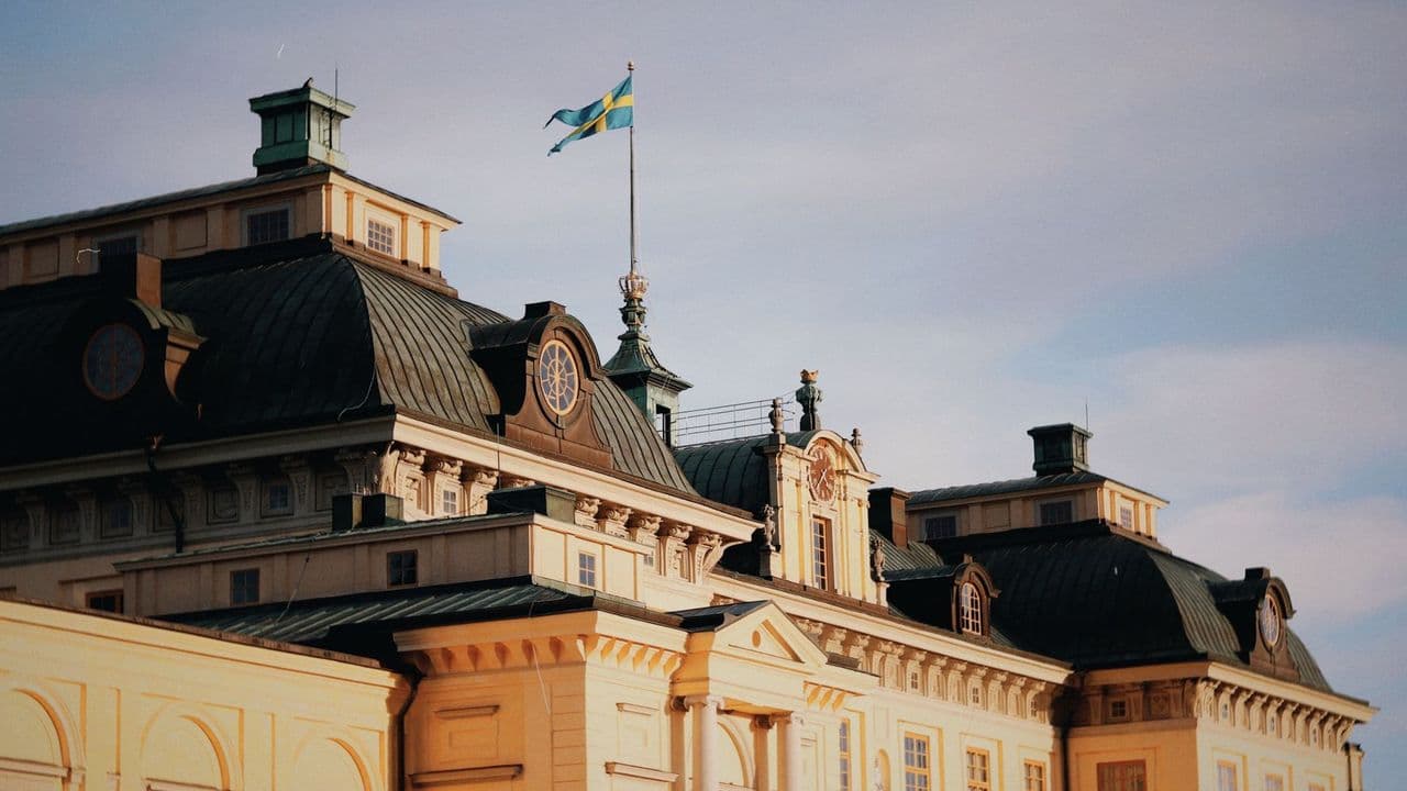 Sambo Residence Permit Requirements for Sweden: Age, Cohabitation, and Marital Status Eligibility